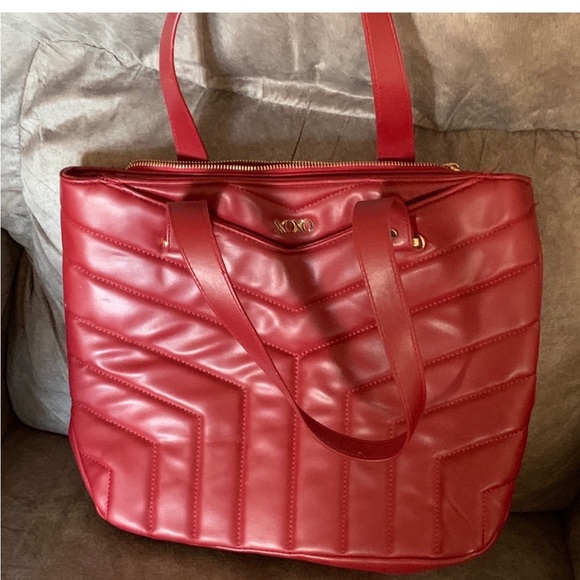 XOXO Handbags - ♥️XOXO RED PUFFER SATCHEL/TOTE BAG